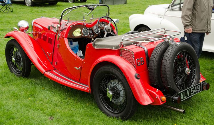 10 британских классических автомобилей, которые не покупают коллекционеры